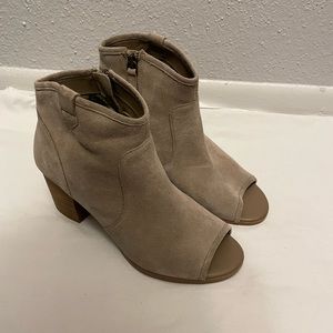 Open toe gray booties size 9